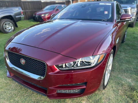 2017 Jaguar XE 25t Premium