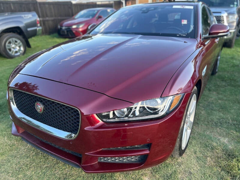 2017 Jaguar XE 25t Premium