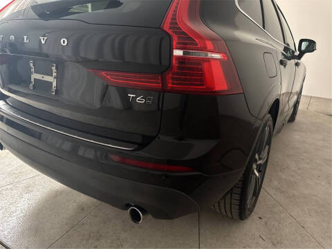 2018 Volvo XC60 T6 Momentum