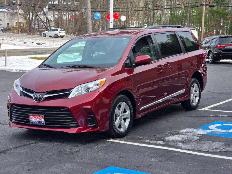 2019 Toyota Sienna LE Mobility 7-Passenger