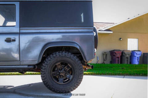 2000 Land Rover Defender