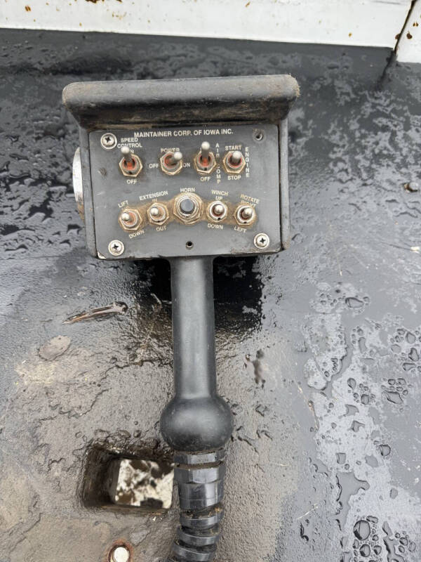 2015 Ford F-750 XL Maintainer Crane Mechanics Truck