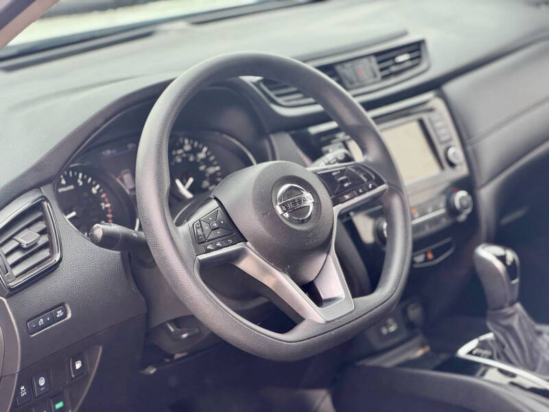 2020 Nissan Rogue SL