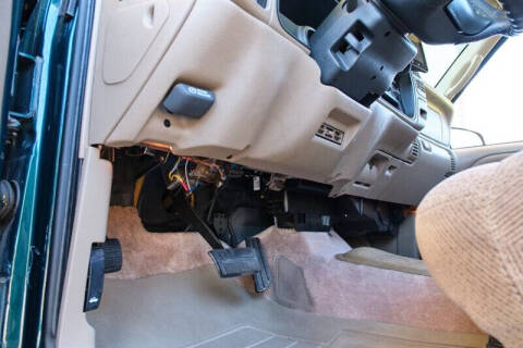 1997 GMC Suburban C1500