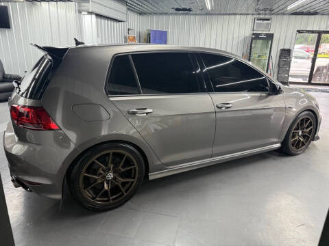 2016 Volkswagen Golf R