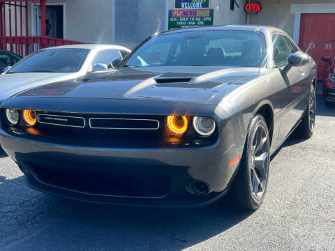 2017 Dodge Challenger SXT