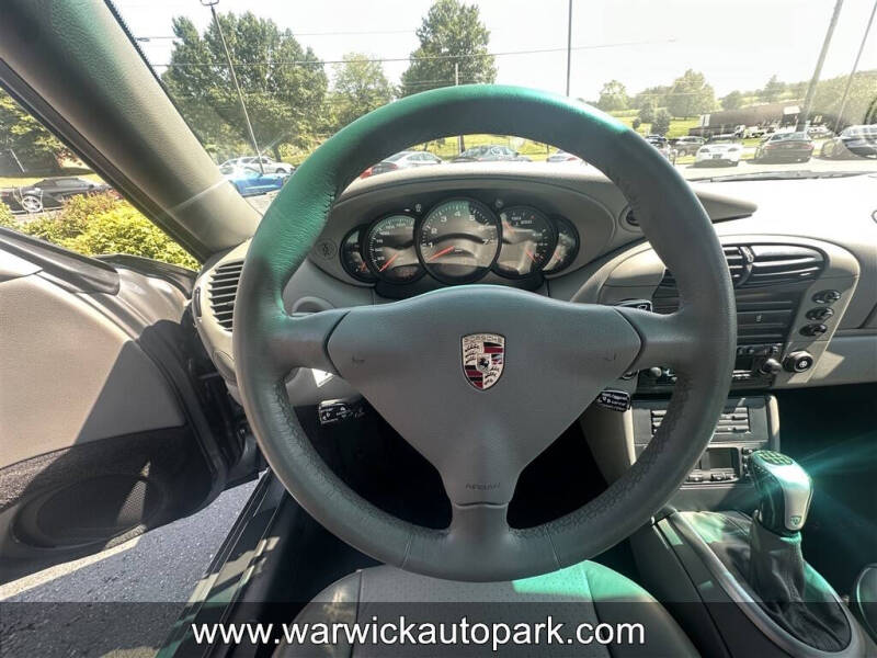 2001 Porsche 911 Carrera