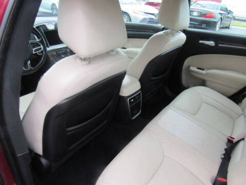 2019 Chrysler 300 Touring L