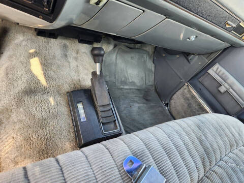 1990 Chevrolet Suburban V2500