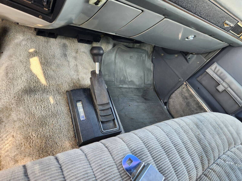 1990 Chevrolet Suburban V2500