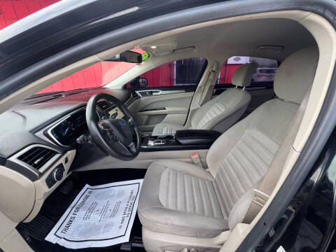 2019 Ford Fusion SE