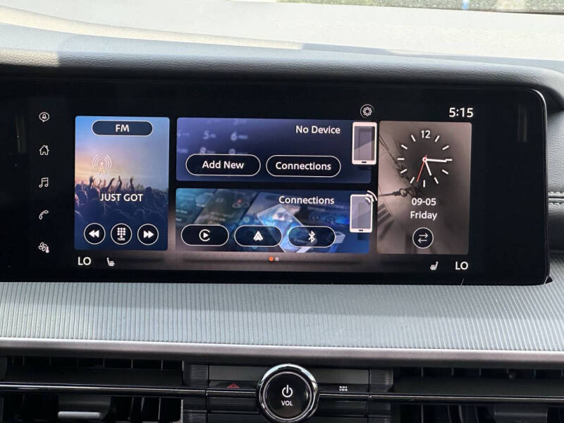 2025 Nissan Murano SV