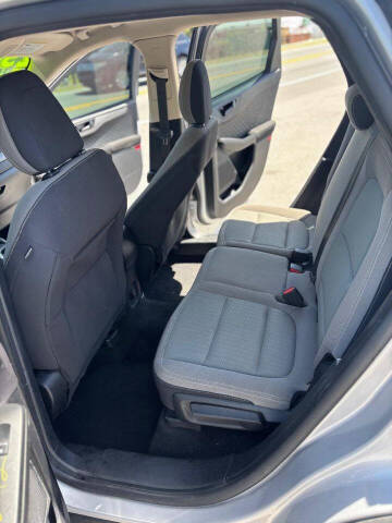 2020 Ford Escape S