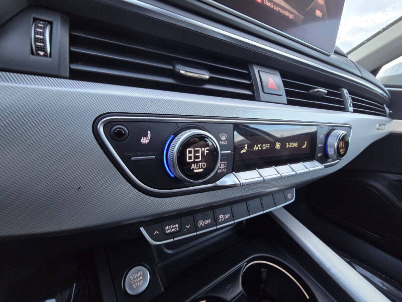 2017 Audi A4 2.0T quattro Premium