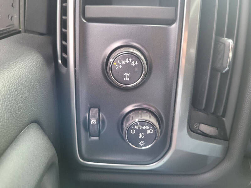 2017 Chevrolet Silverado 1500 LT - Photo 25