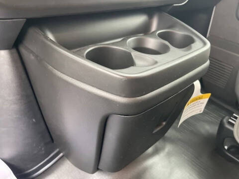 2025 GMC Savana 3500