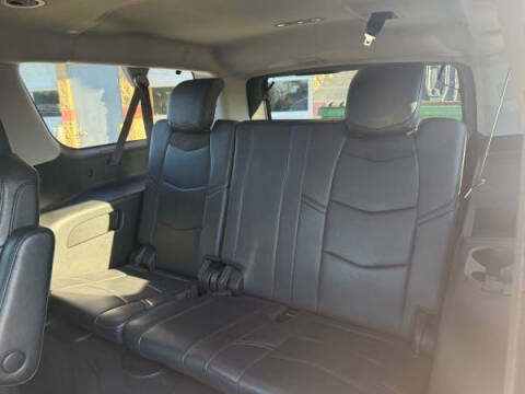2018 Cadillac Escalade ESV Luxury