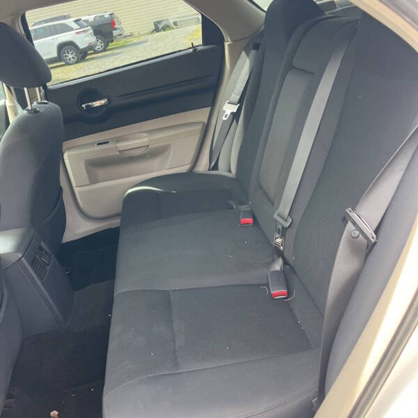 2007 Dodge Magnum SE