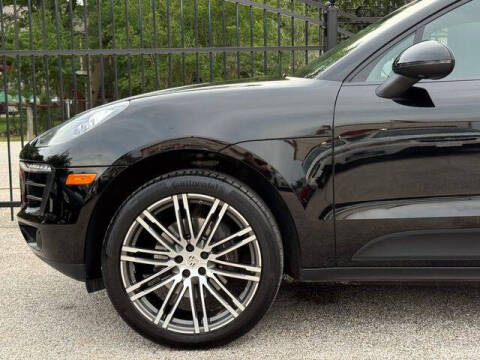 2017 Porsche Macan