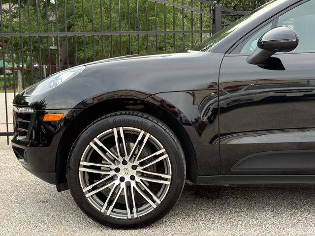 2017 Porsche Macan