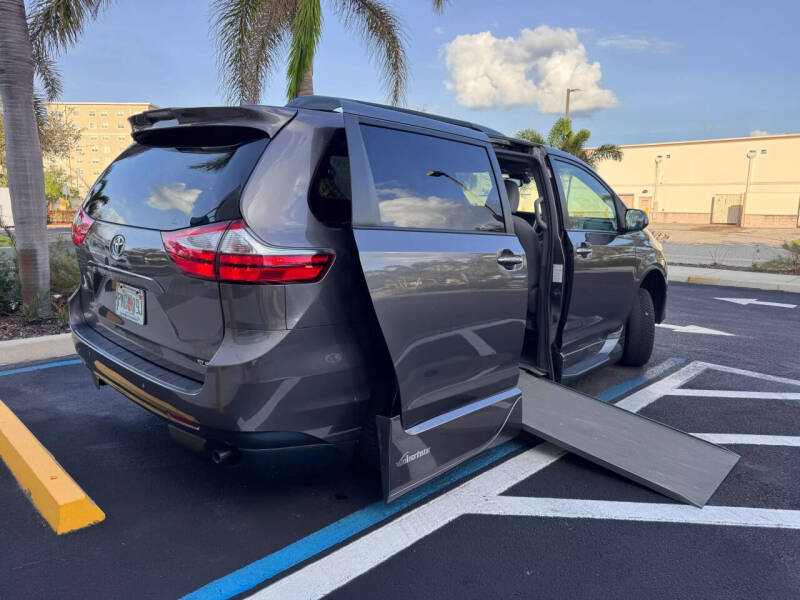 2019 Toyota Sienna