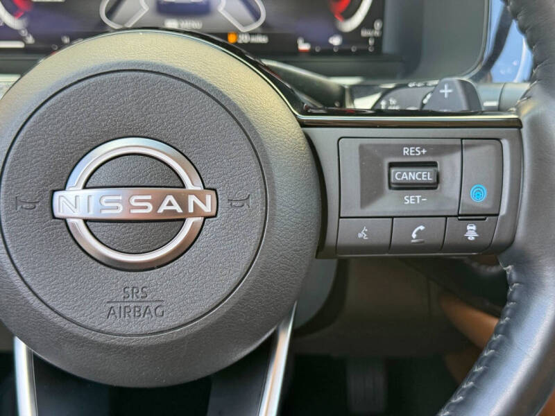 2022 Nissan Pathfinder Platinum