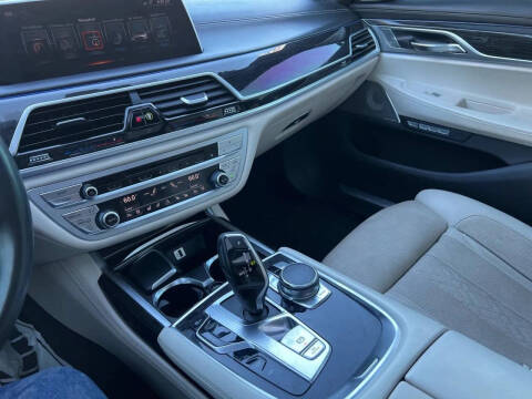2016 BMW 7 Series 750i
