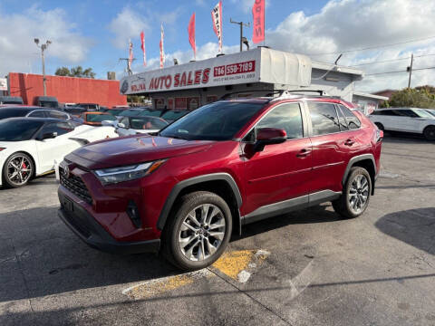 2025 Toyota RAV4 XLE Premium