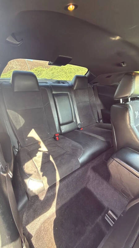 2016 Dodge Challenger 392 HEMI Scat Pack Shaker