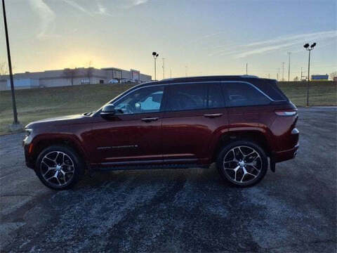 2022 Jeep Grand Cherokee Summit Reserve