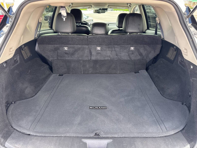 2023 Nissan Murano SV