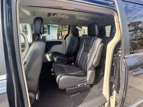 2014 Chrysler Town and Country Touring