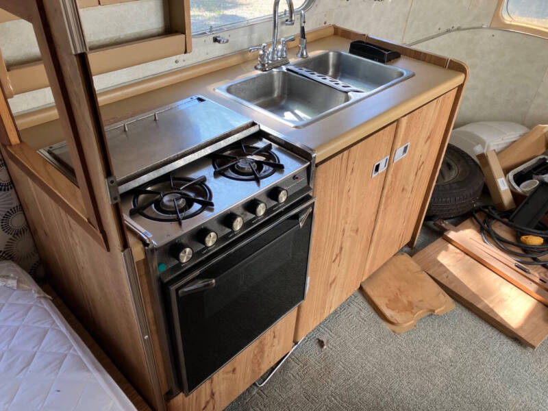 1980 Airstream Excella 2