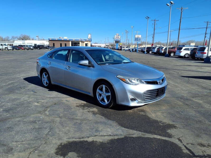 2015 Toyota Avalon XLE's photo