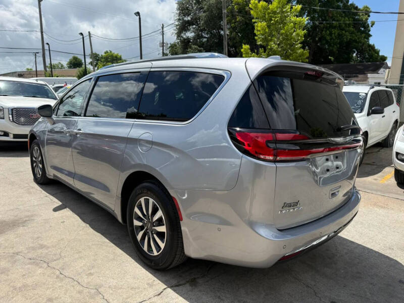 2021 Chrysler Pacifica Touring L