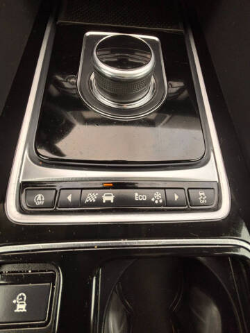 2019 Jaguar F-PACE 25t Premium