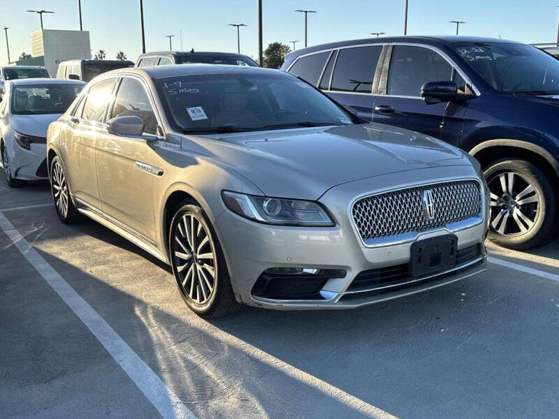 2017 Lincoln Continental Select