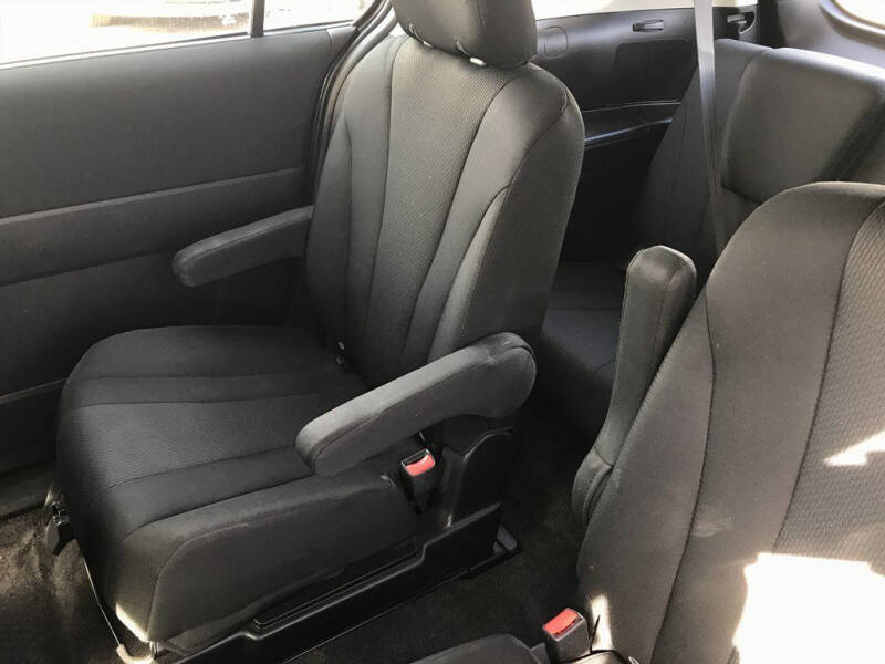 2014 Mazda MAZDA5 Sport