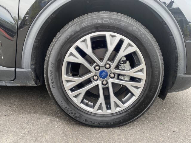 2022 Ford Escape Hybrid SEL