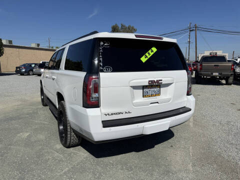 2016 GMC Yukon XL SLE