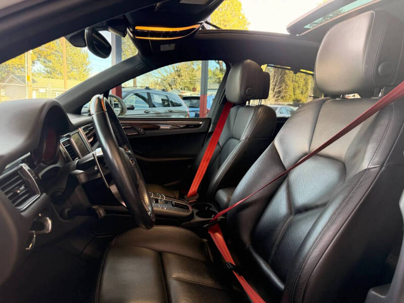 2015 Porsche Macan S