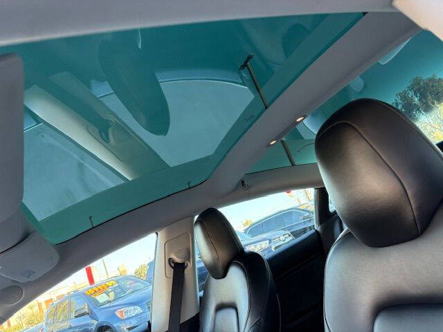 2019 Tesla Model 3 Performance