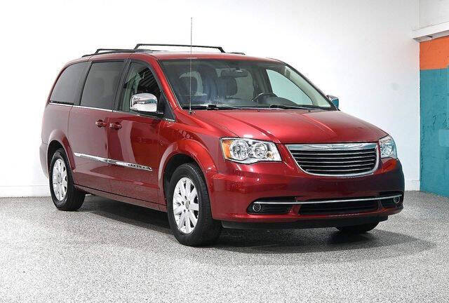 2011 Chrysler Town and Country Touring-L