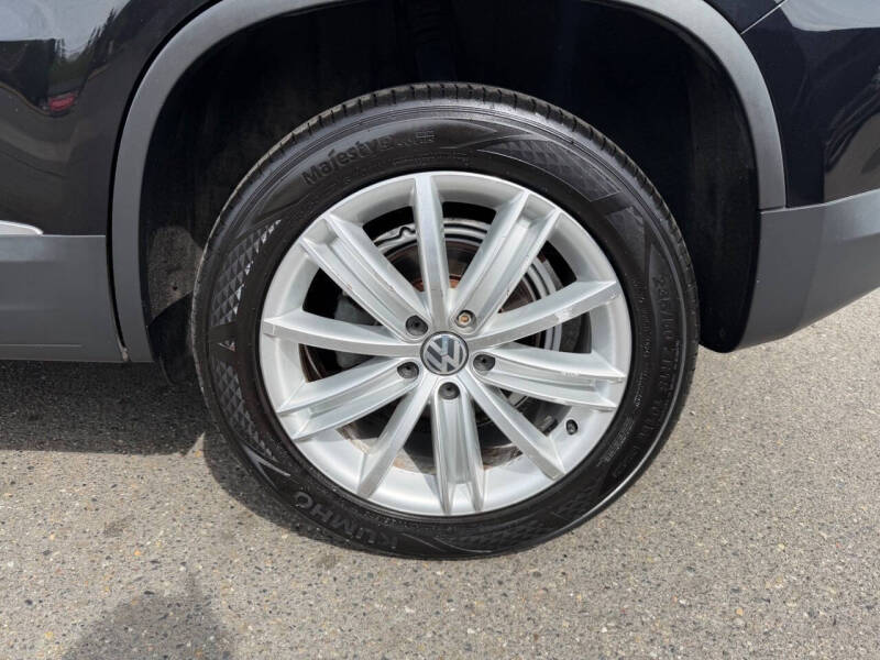 2014 Volkswagen Tiguan S