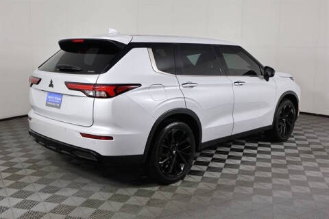 2022 Mitsubishi Outlander Black Edition