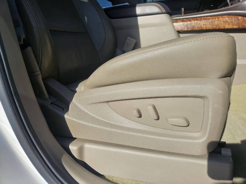 2016 Chevrolet Suburban LTZ