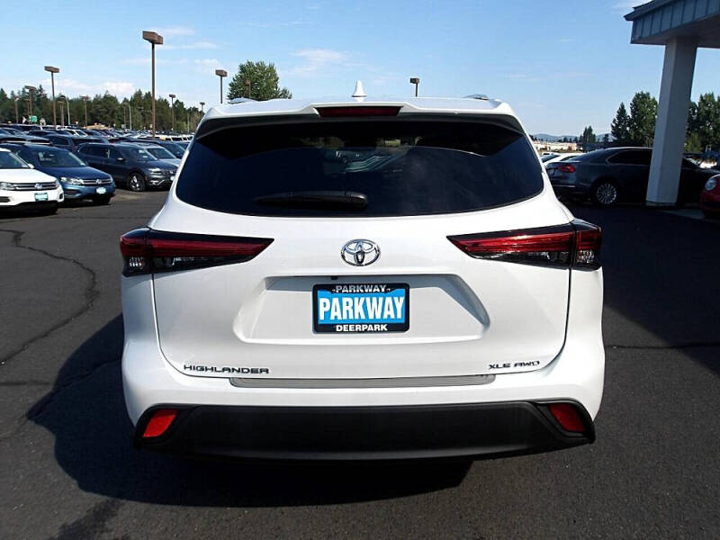 2023 Toyota Highlander XLE