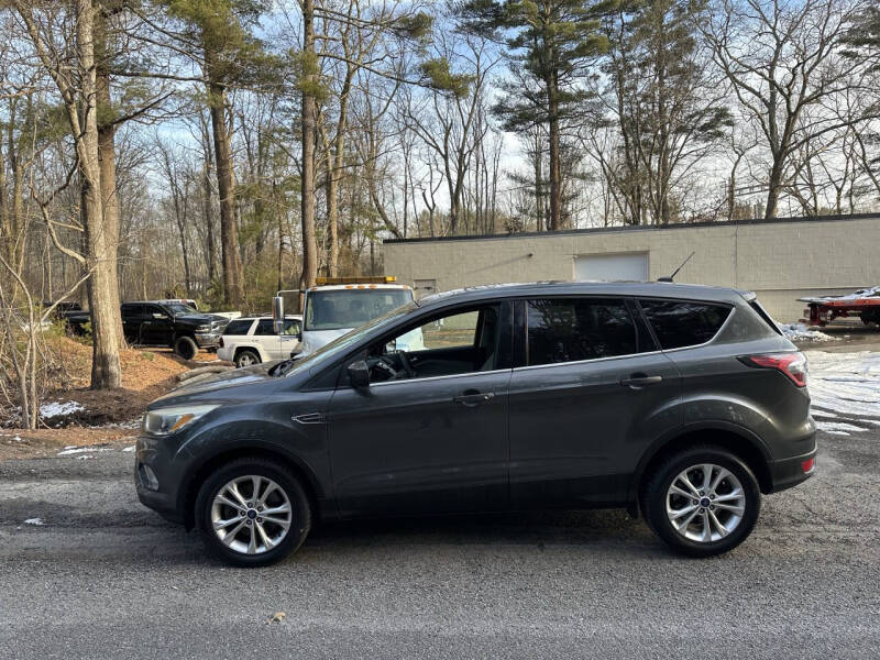2017 Ford Escape SE - Photo 6