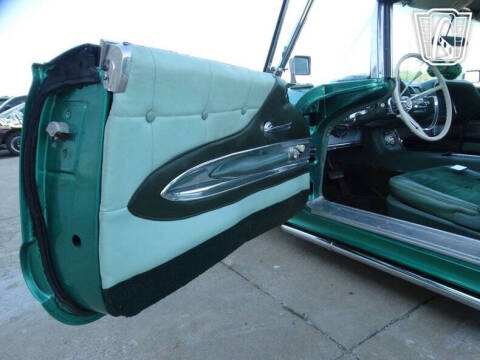 1960 Ford Thunderbird