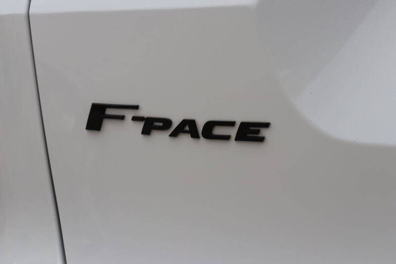 2023 Jaguar F-PACE P400 R-Dynamic S